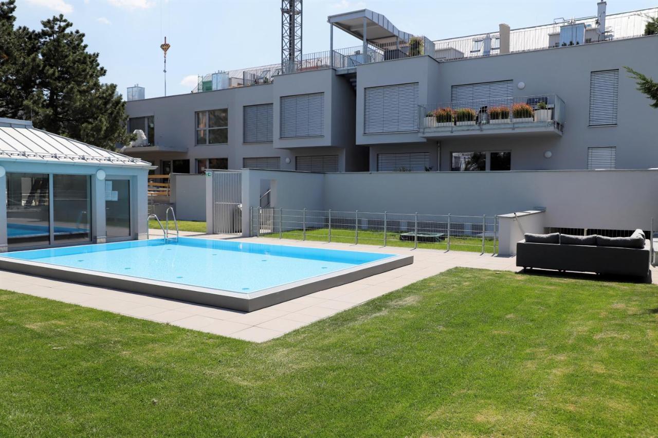 Yellow Flower Apartment With Pool - 5 Min To Lake Wien Eksteriør billede